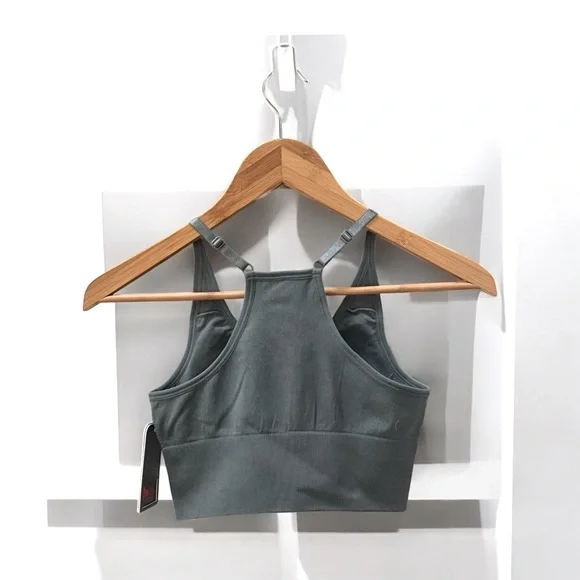 NWT Women’s Green Racerback Sports Bra with Adjustable Straps! Small - Picture 5 of 5